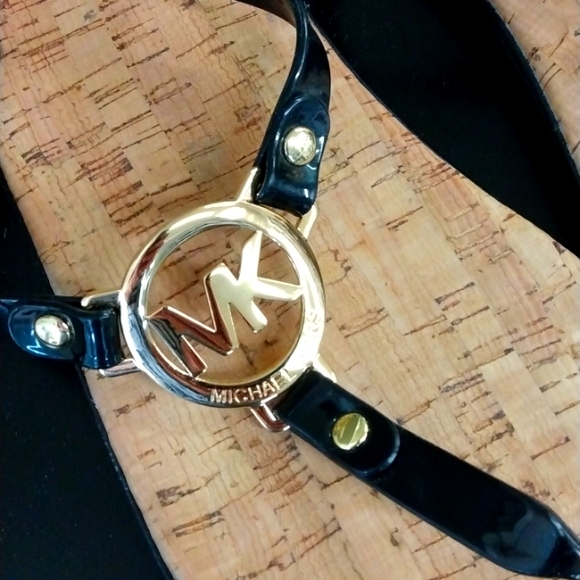 Michael Kors Black and Tan Sandals Size 10 - Picture 3 of 10